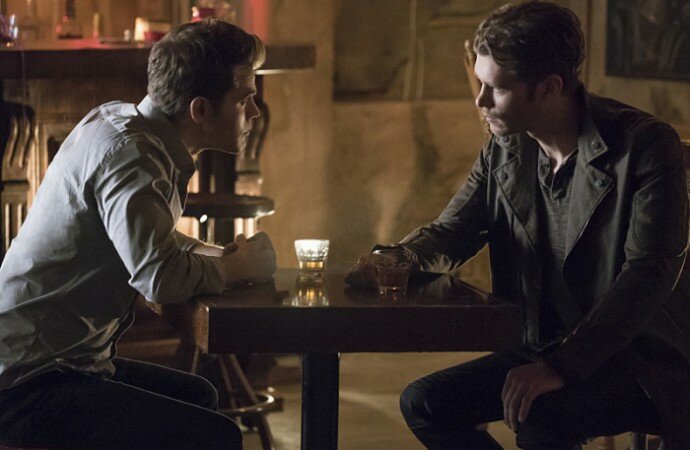 The Vampire Diaries 7×14: The Armory