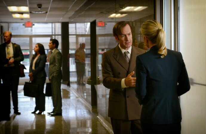 Better Call Saul 2×01: Despacho profesional